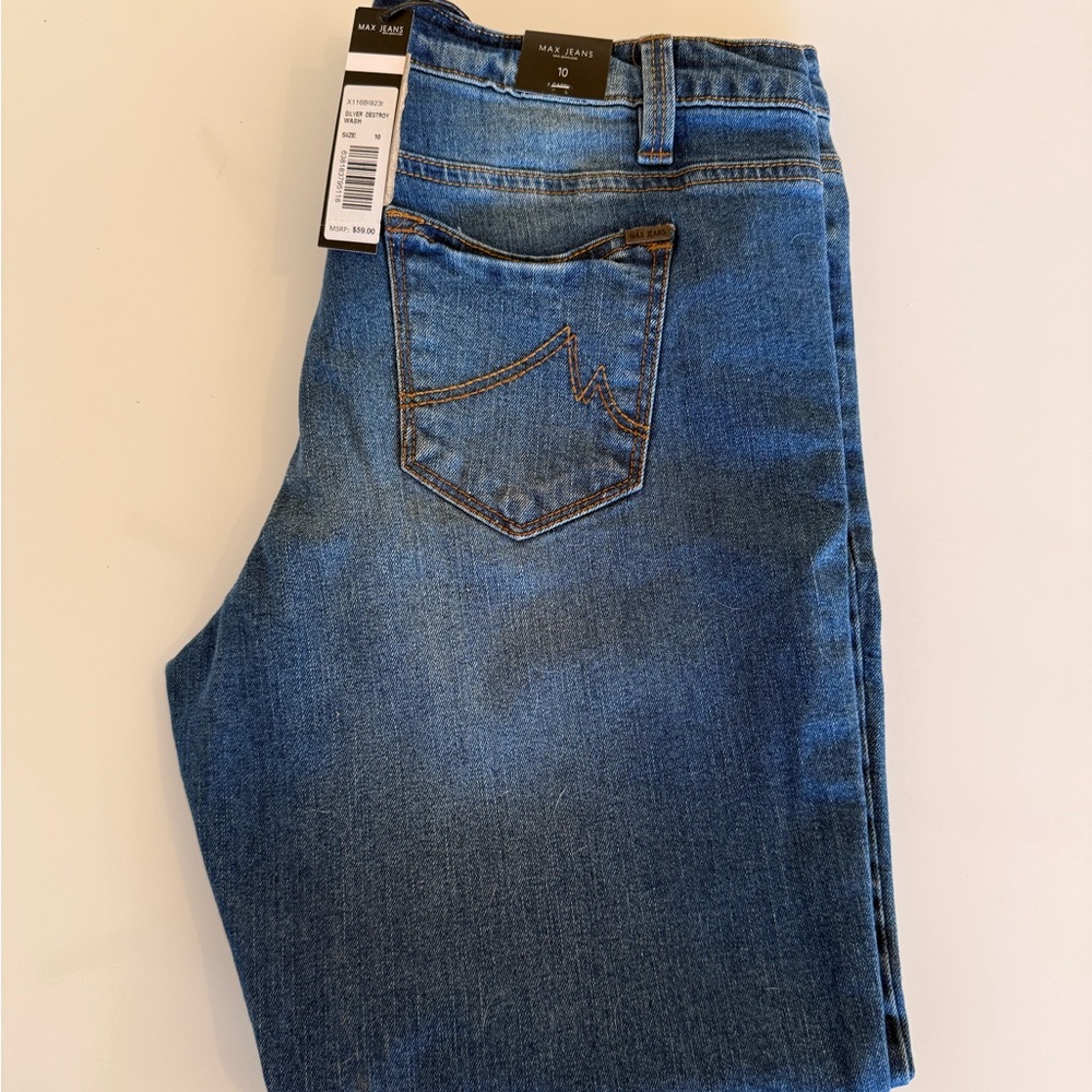 Max Jeans Silver Destroy Wash Denim, Women’s Capri